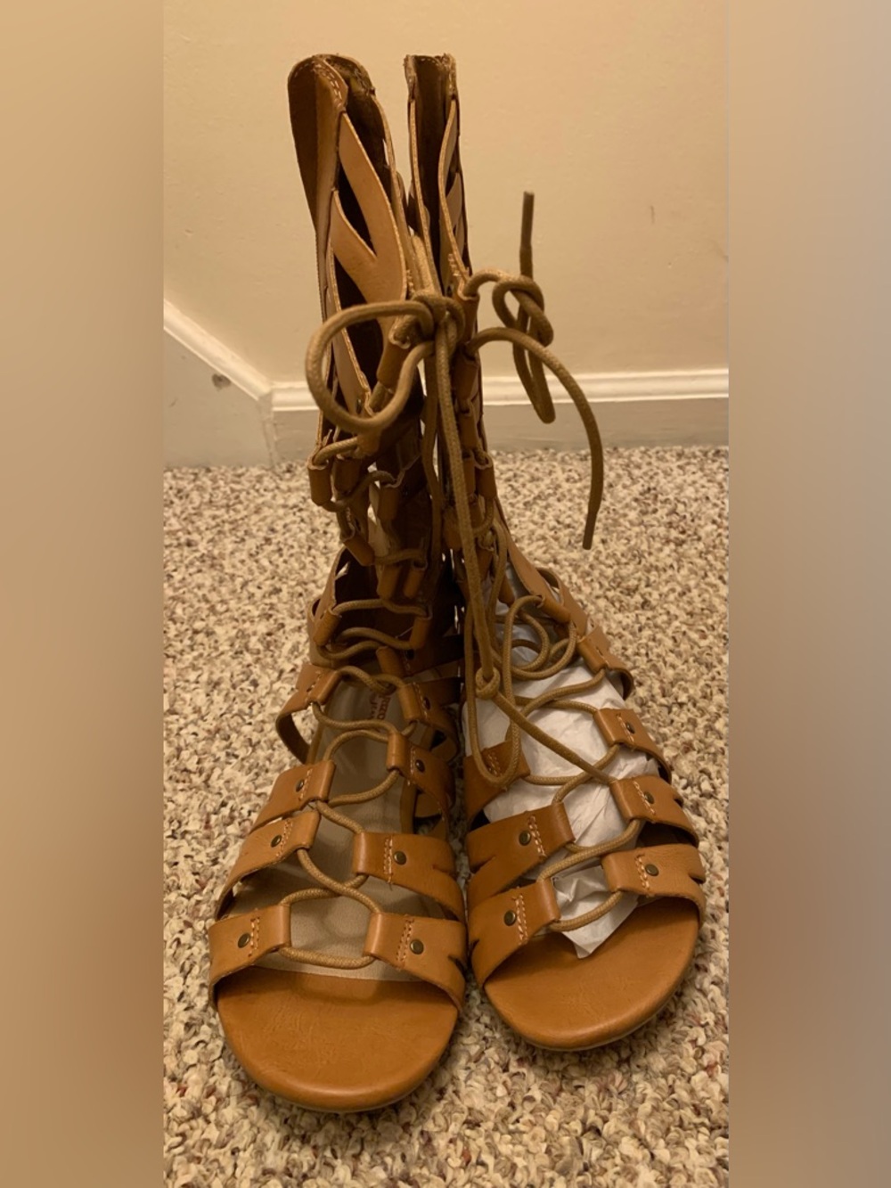 NIB Women's Tan Lace-Up / Zipper Back Gladiator Sandals 7.5